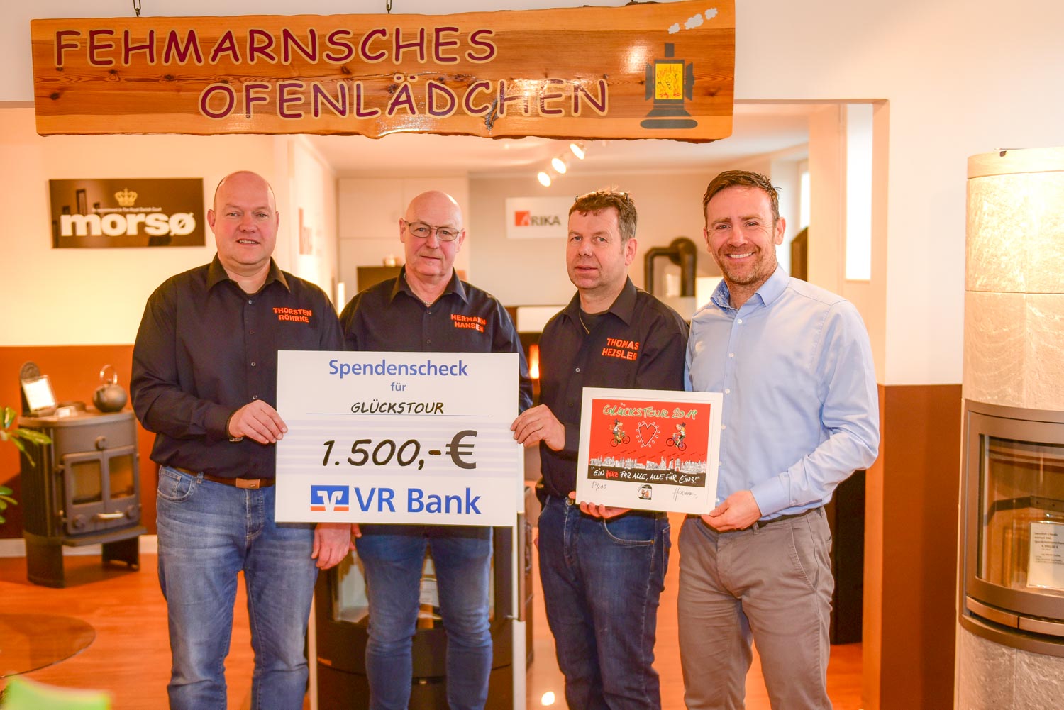 Von links: Thorsten Röhrke,Hermann Hansen, Thomas Heisler, Andreas Walter Spendenübergabe an Glückstour e.V.